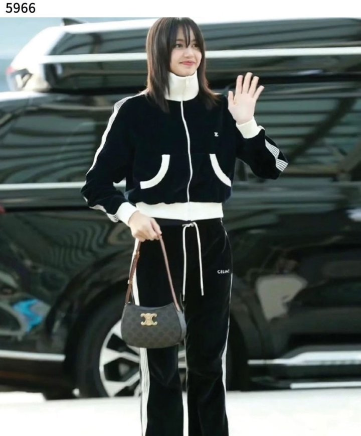 셀린느 미디엄 틸리백 