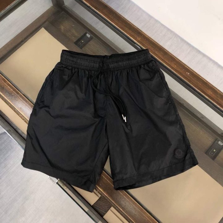 몽클레어 블랙패치 하프팬츠