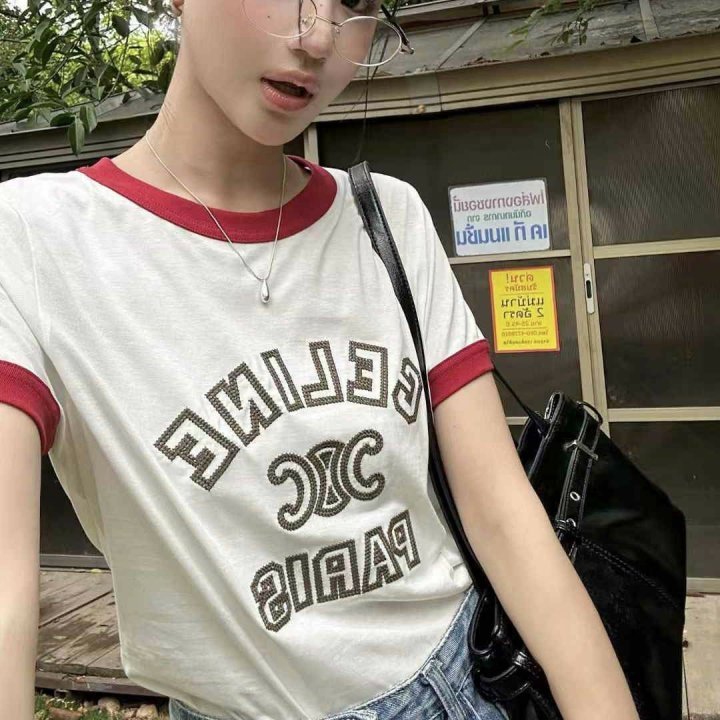 셀린느 트리옹프 레드 포인트 티셔츠