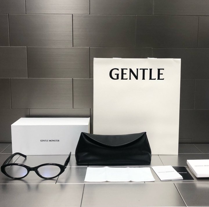 젠틀몬스터 X 메종 마르지엘라 MM209 글라스  