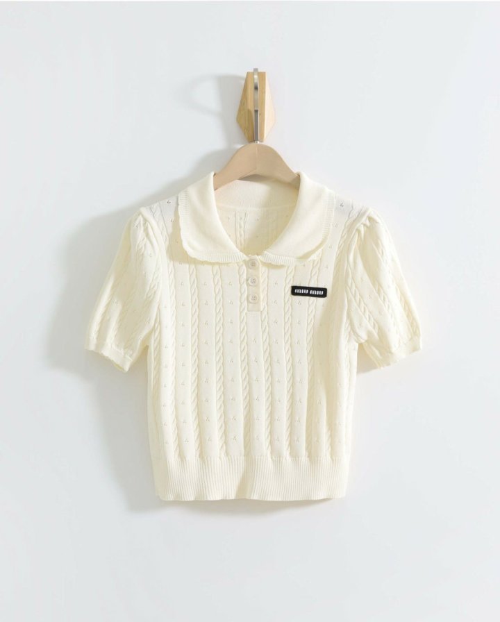 미우미우 로고 사각패치 반팔 카라 니트