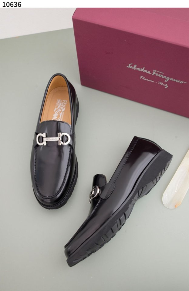 페라가모 간치니 로퍼  