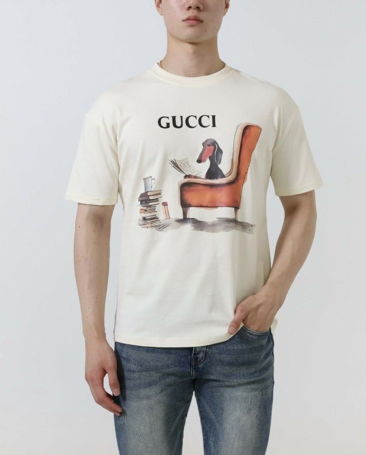 구찌 닥스훈트 프린팅 반팔티