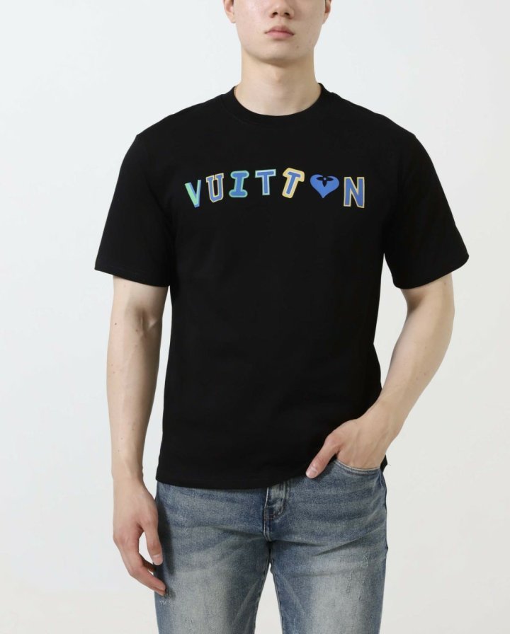 루이비통 시그니처 플라워 멀티 로고  반팔티