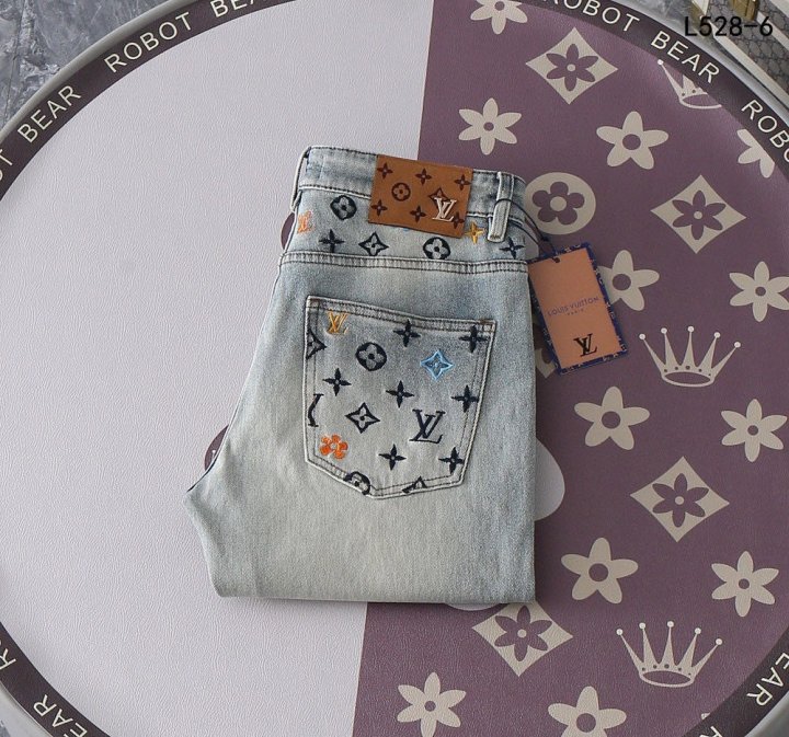 루이비통  멀티포인트 자수로고 스판 데님진
