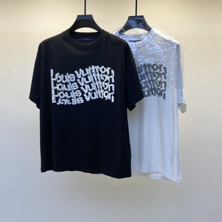 루이비통   웨이브로고 라운드 티셔츠