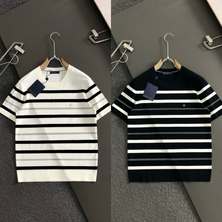 루이비통  스트라이프 자수로고 라운드 니트