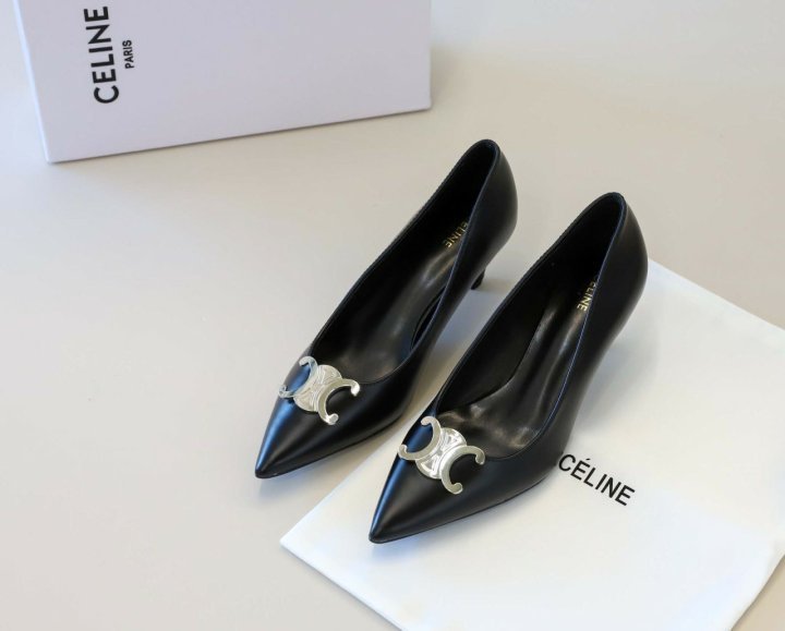 셀린느  알마 트리옹프 미들힐 