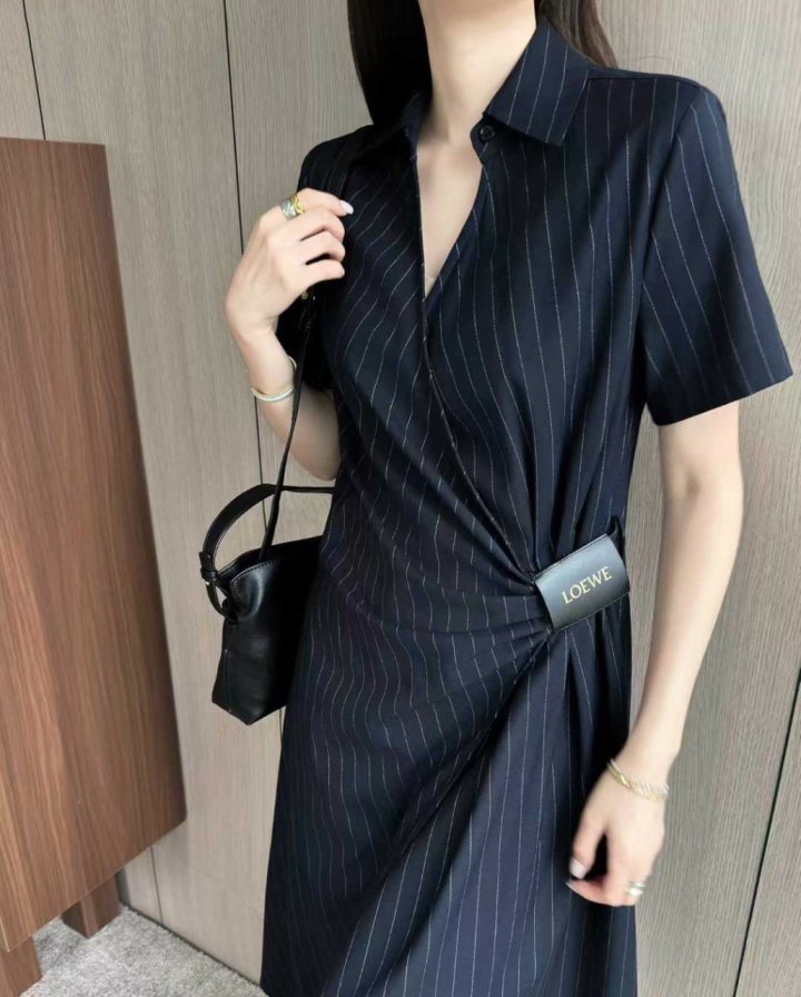 로에베  모직 랩 드레스    