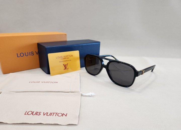 루이비통  히트 썬그라스 22866 블랙미러 