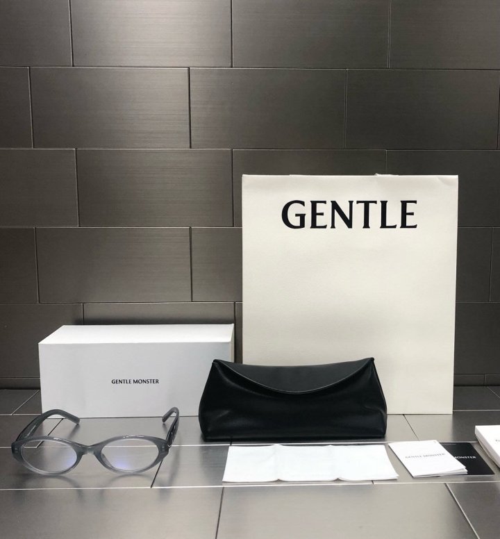 젠틀몬스터 X 메종 마르지엘라  MM209 글라스   