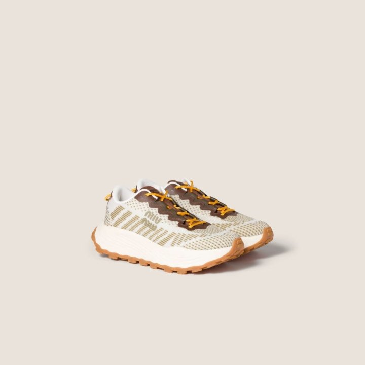 img3.jpg