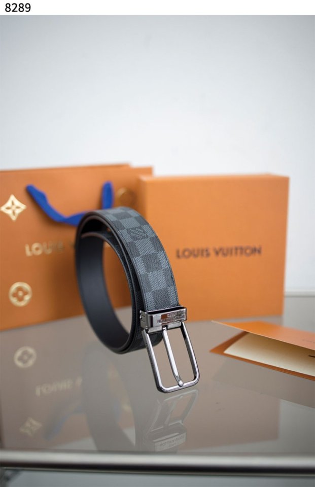 루이비통  퐁 뇌프 다미에 벨트