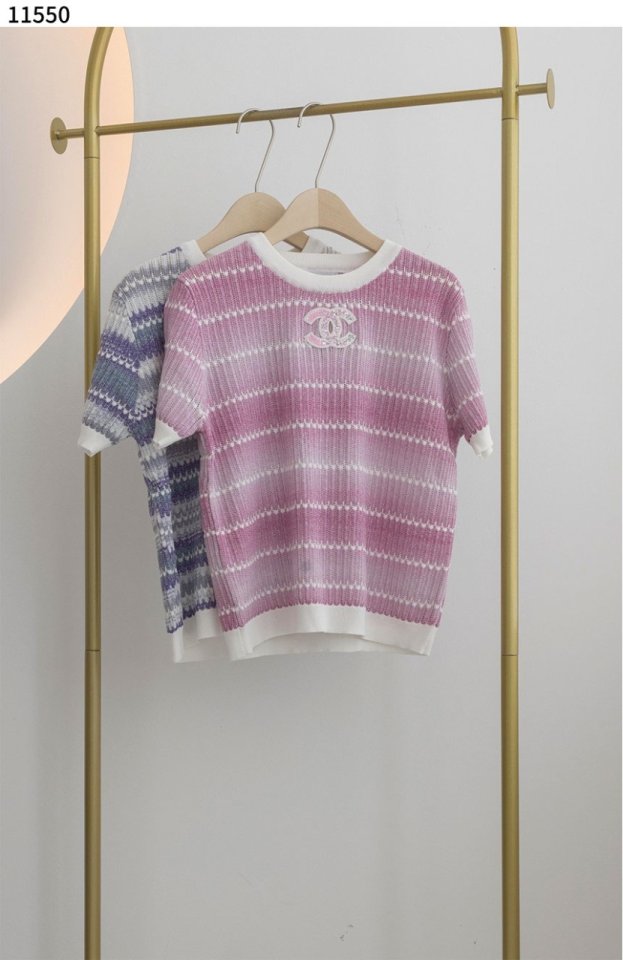 샤넬  스트라이프 CC로고 니트