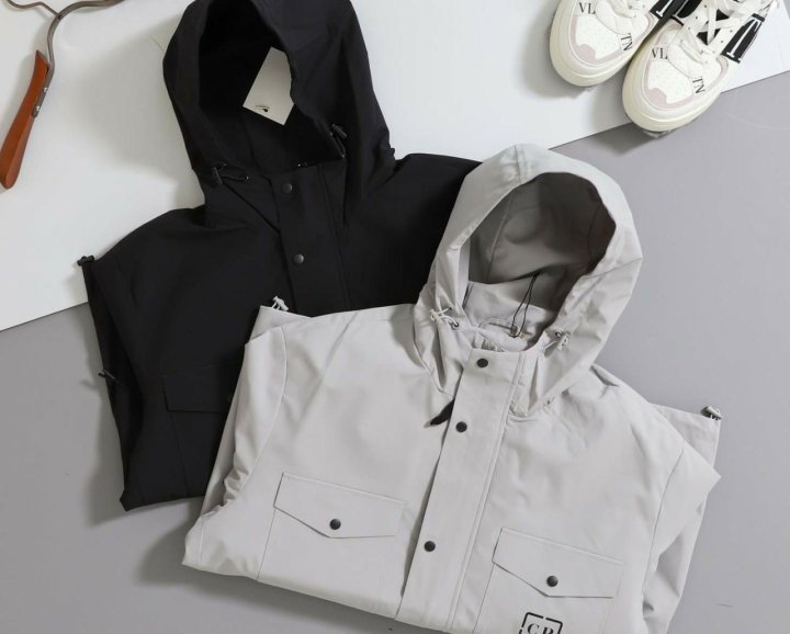 C.P 컴퍼니  메트로폴리스 후드 자켓 