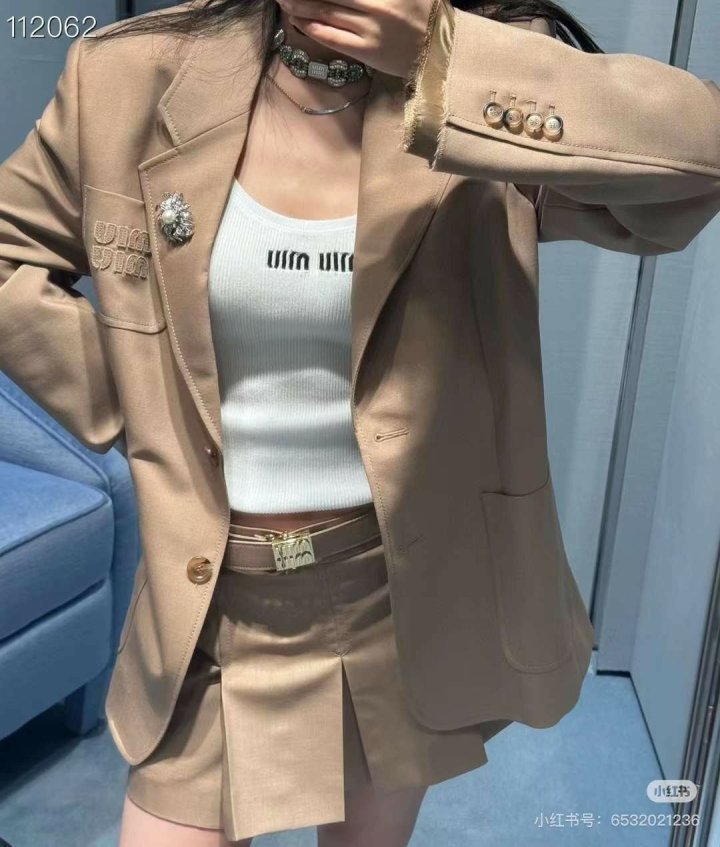 미우미우  싱글브레스트 프린스 오브 웨일스 자켓 