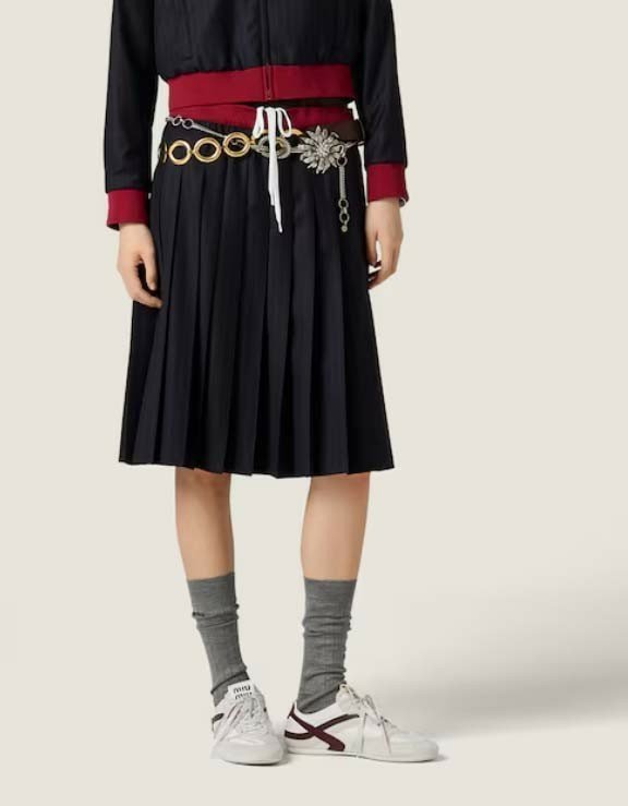 미우미우  플리츠 핀스트라이프 미디 스커트 