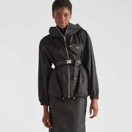 프라다  파우치가 달린 리나일론 후드 블루종 재킷 