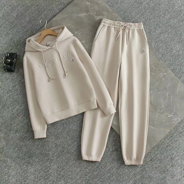 몽클레어  여성 네오프렌 후드 트레이닝 세트