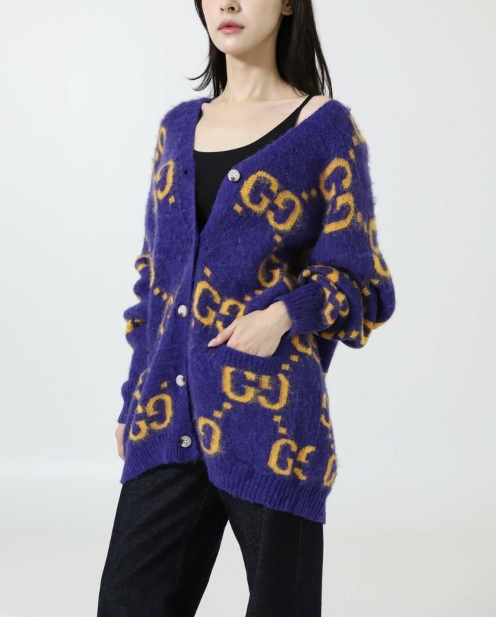 구찌  GG 인타르시아 가디건 