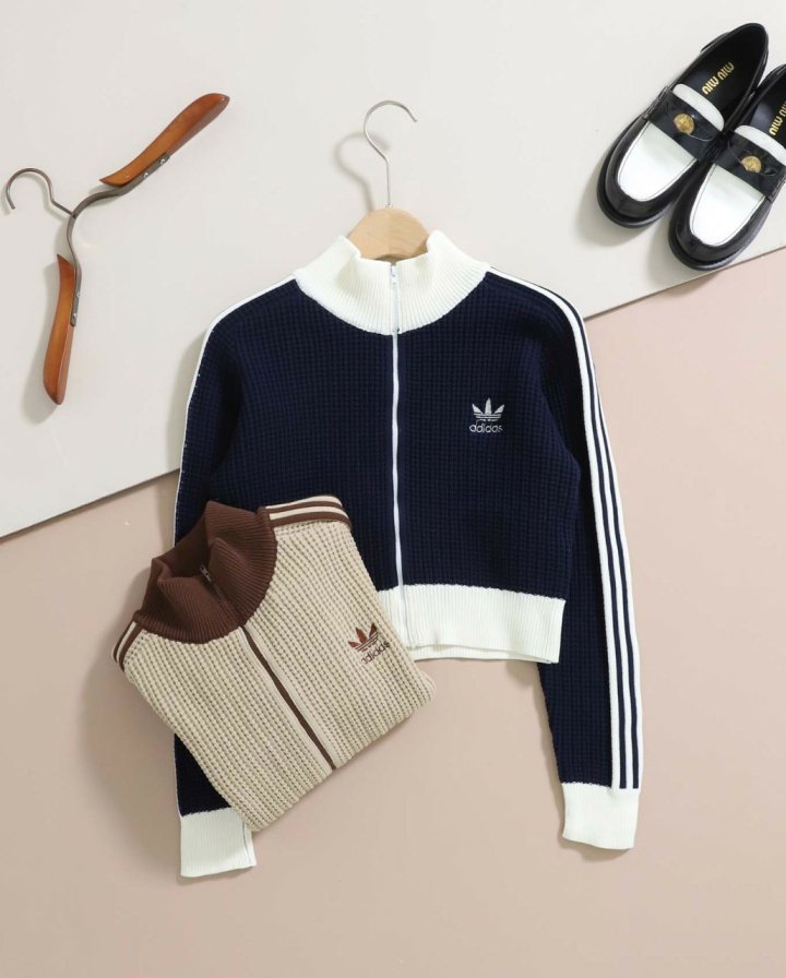 아디다스  와플 니트 크롭 져지