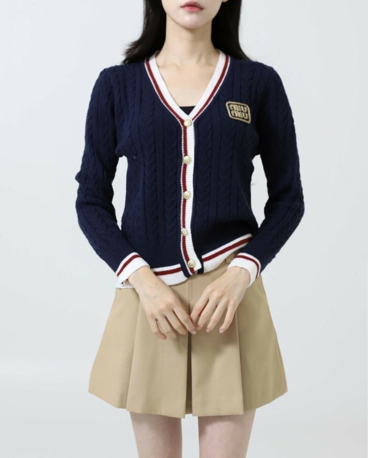 미우미우  로고패치 메리노 울 브이넥 가디건