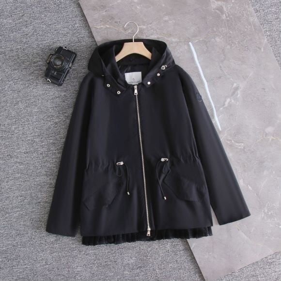 몽클레어  바아바 후드 바람막이 자켓