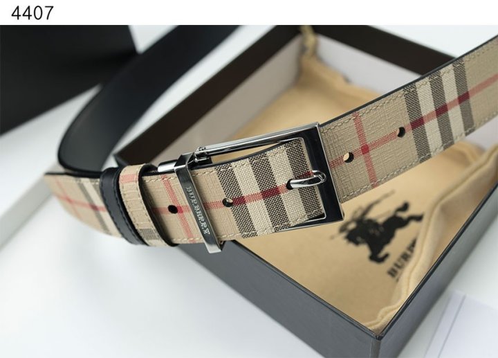 버버리   소가죽 클래식 노바체크 양면벨트 