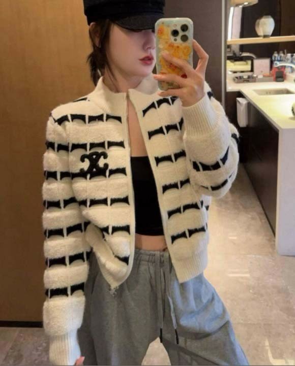 셀린느  웨이브 니트 집업 