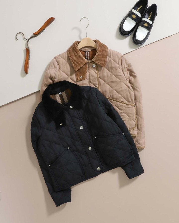 버버리  크롭 퀼팅 체온조절 반 재킷 