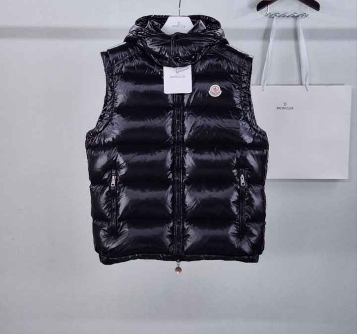 몽클레어   보르메스 후드 패딩 조끼 