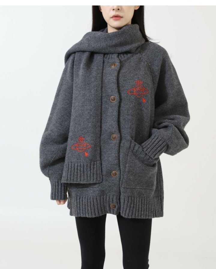 비비안 웨스트우드  새턴 자수 가디건 + 머플러 SET 