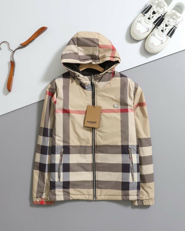 버버리  리버서블 체크 후드 경량 자켓 