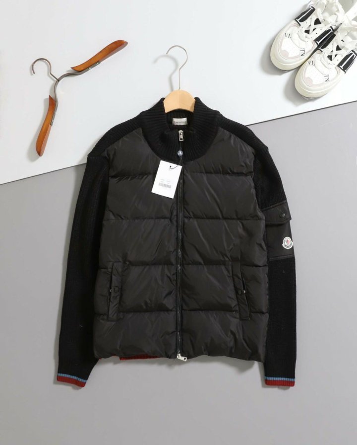 몽클레어  니트 패딩 집업 재킷