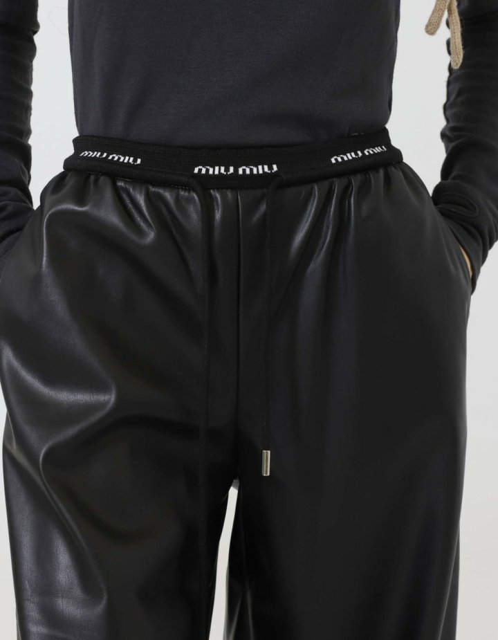 미우미우  허리밴드 와이드 레더 팬츠  