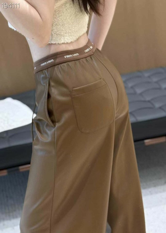 미우미우  허리밴드 와이드 레더 팬츠  