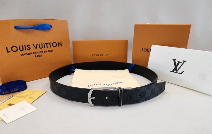 루이비통  슬렌더 리버서블(양면) 8204U 벨트