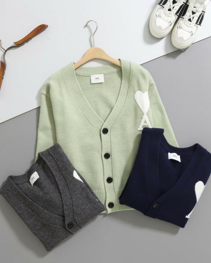아미  빅 A하트 로고 브이넥 니트 가디건