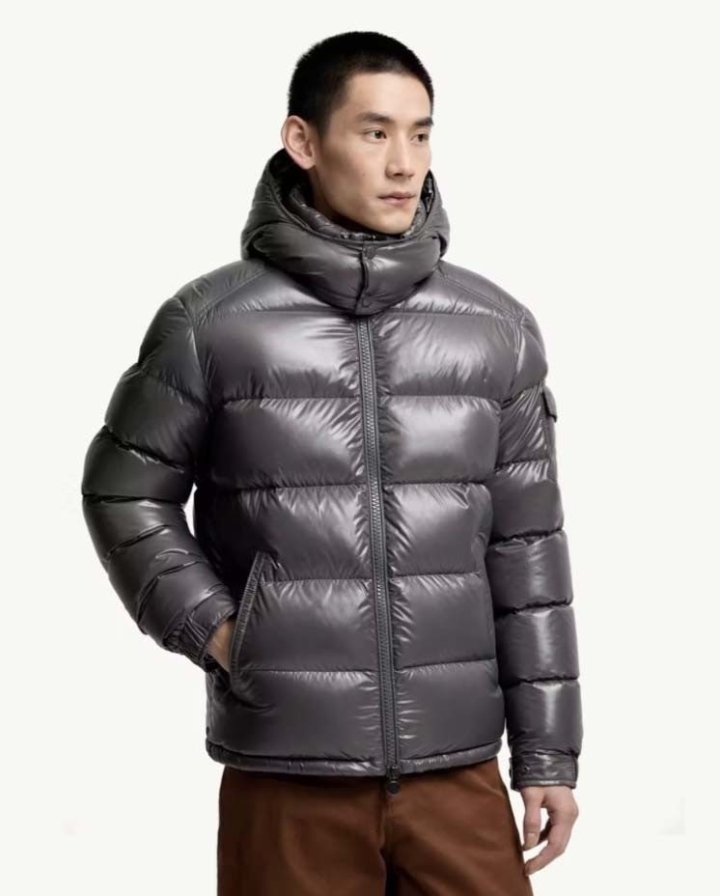 몽클레어  마야 숏 패딩