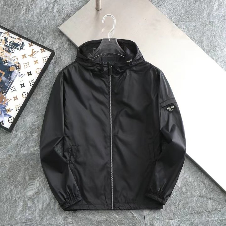 프라다  포켓로고 후드자켓