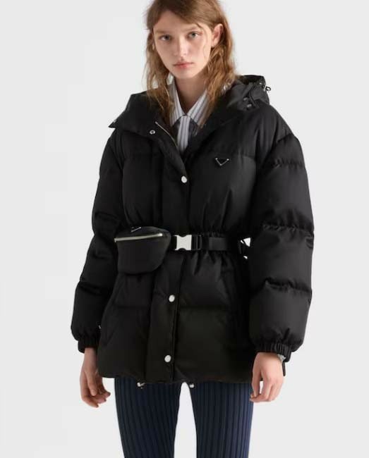 프라다  리나일론 다운 자켓  