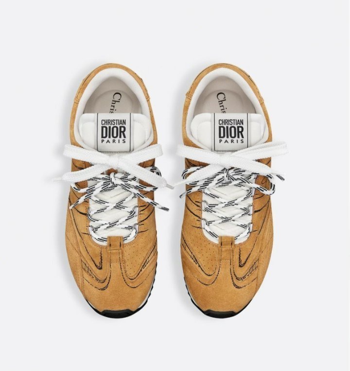 디올  헤이즐넛 스웨이드 스니커즈  
