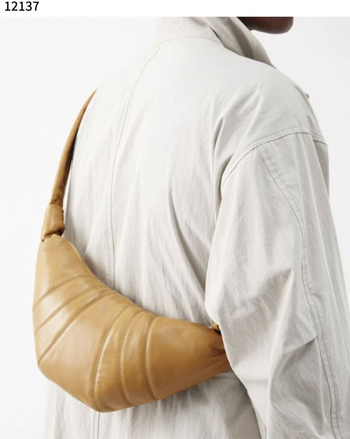 르메르  크로와상 소프트 나파 레더  