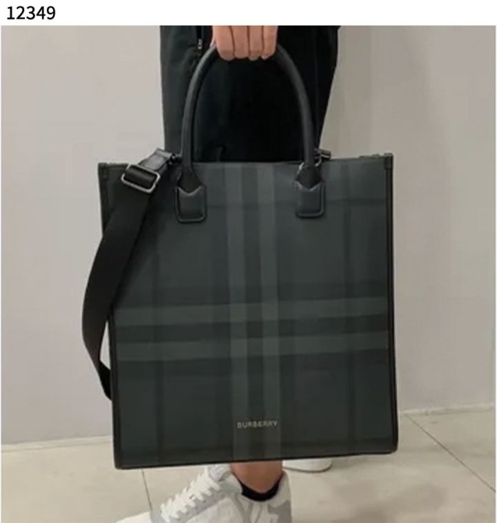 버버리  슬림 버티컬 데니 토트 