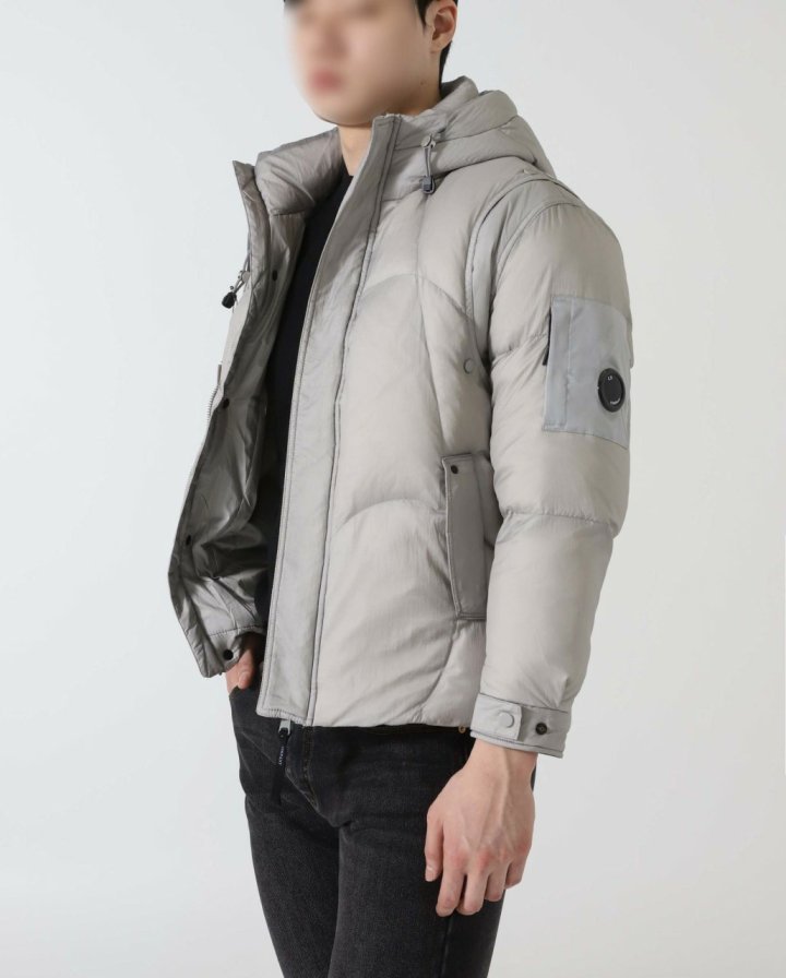 C.P 컴퍼니  하라세켓 후드 다운 재킷  