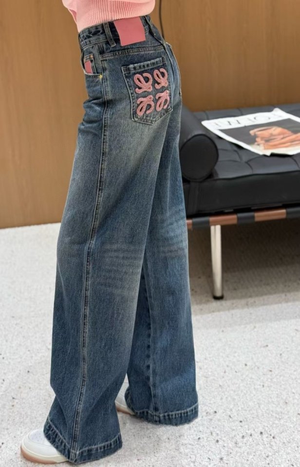 로에베  여성 자수패치 와이드 데님