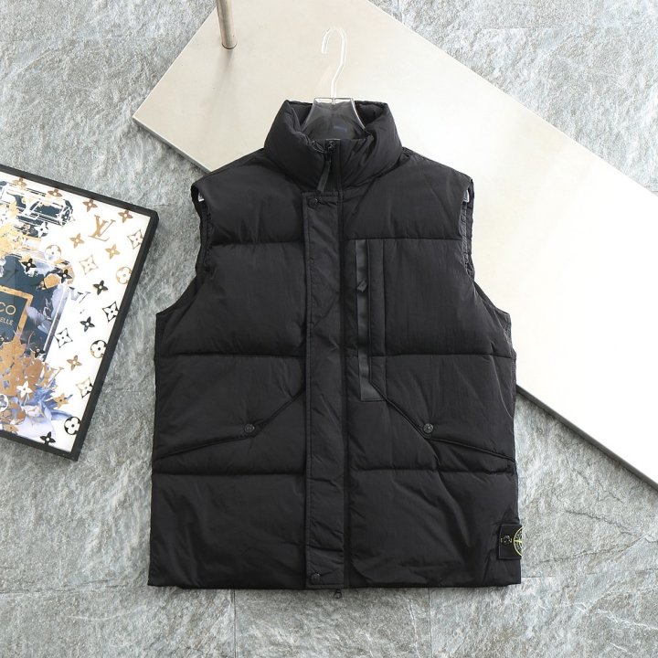 스톤 아일랜드  크링클랩스 다운 패딩조끼