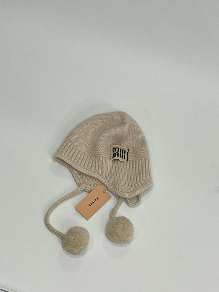 미우미우  앙고라 케이블 비니캡 