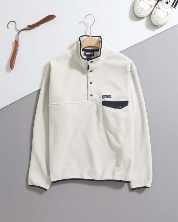 파타고니아  신칠라 풀오버 아노락 