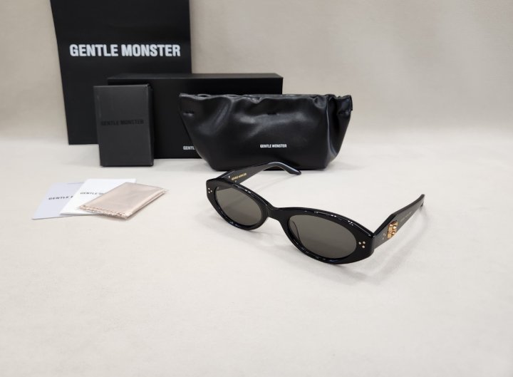 젠틀몬스터  뱀프 썬그라스 